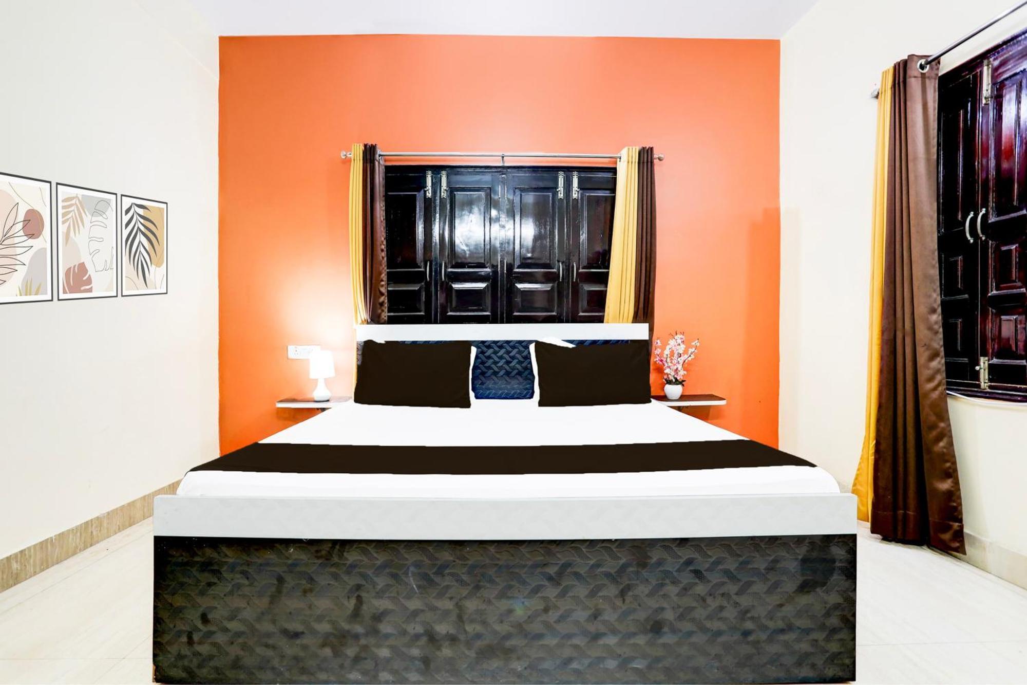 Hotel O R B Palace バラナシ エクステリア 写真