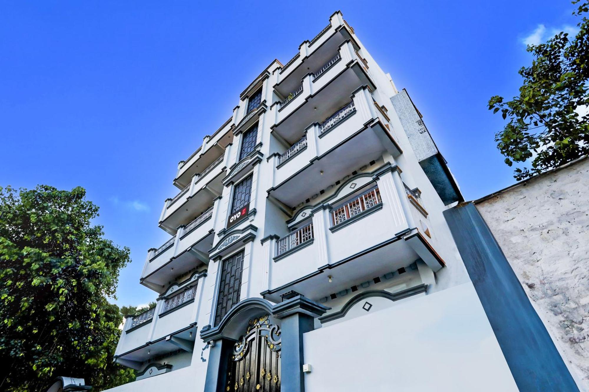 Hotel O R B Palace バラナシ エクステリア 写真